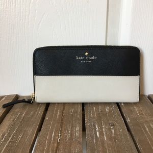 Kate Spade Two Tone Zipper Wallet